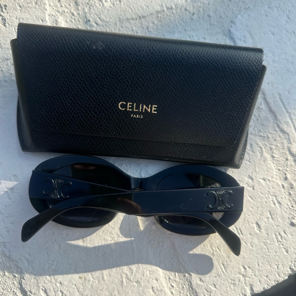 Celine Triomphe Oval Sunglasses in black acetate - Picture 2 of 6